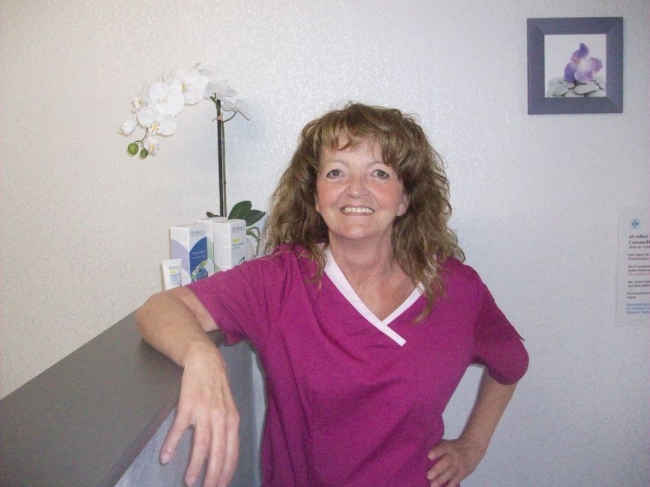 Praxisassistentin: Frau Gerda Sonneck